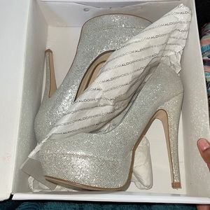 Aldo Glitter Pumps ✨